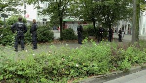 Almanya'da 6 şehirde bomba ihbarı: Polis alarma geçti