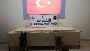 Araçta 107,2 kilo eroin ele geçirildi: 2 gözaltı