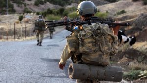 Azerbaycan-Ermenistan cephe hattında 1 asker şehit oldu
