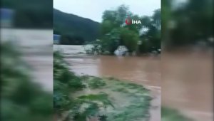Bolivya'da sel felaketi: 33 ölü