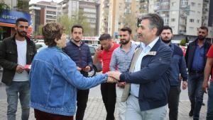 CHP'li Sandal'dan 'Bayraklı Danışma Kart Projesi' 