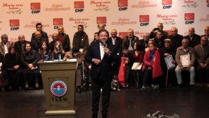 CHP lideri Kılıçdaroğlu, Maltepe'de tapu dağıttı