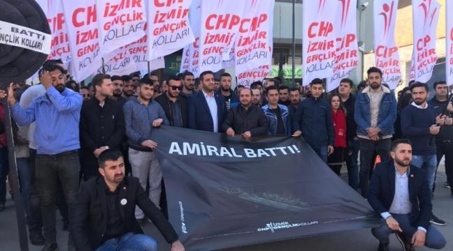 CHP'nin Gençlerinden siyah çelenk 