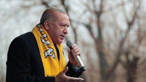 Cumhurbaşkanı Erdoğan: "Vatan toprağı üzerinde ameliyat yapılmasına göz yummayız" 