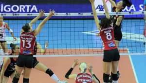 Eczacıbaşı VitrA, Kupa Voley'de yarı finalde