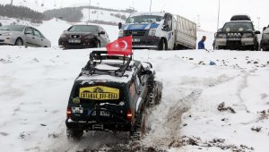 Erzurum'da off-road yarışları nefes kesti