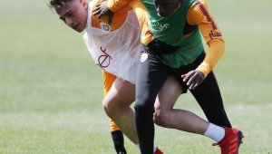 Galatasaray'da Diagne ve Mitroglou düz koşulara başladı