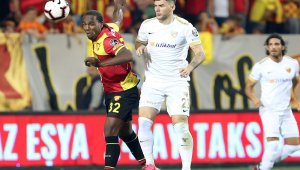 Göztepe milli araları seviyor