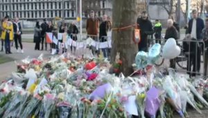 Hollandalılar saldırıda ölenleri anıyor