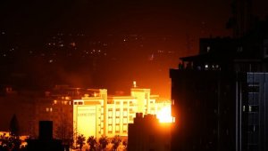 İsrail'in Gazze'ye saldırısı sürüyor