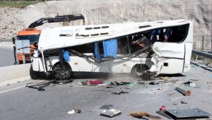 İzmir Valiliği: Kazada 34 kişi yaralandı