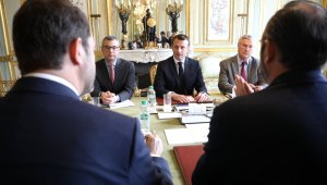 Macron'dan Şanzelize kararı