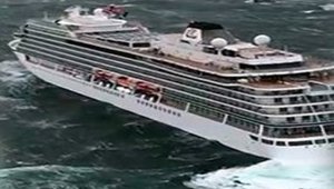 Norveç'te turist gemisi bin 300 yolcuyla denizde sürükleniyor