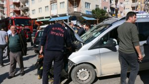 Polis memurunu darp etti, kaçarken kaza yaptı