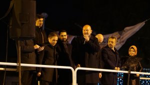 "318 bin 500 Suriyeli orada huzur var diye geri döndü"
