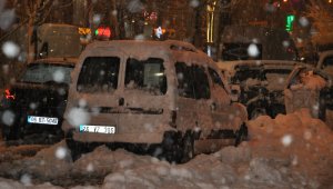 Yüksekova'da kar