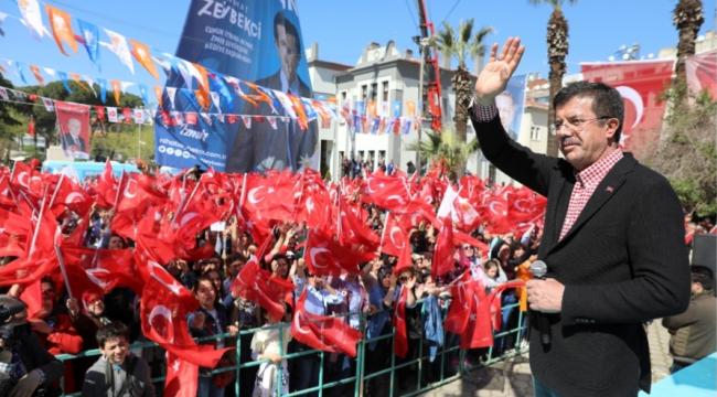 Zeybekçi ;'Efelenmeye değil, efe gibi dik durmaya geldik'