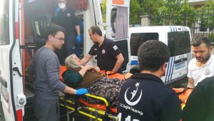 4 katlı binada çıkan yangında 2 kişi hastanelik oldu