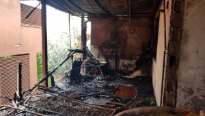 5 kişilik İşçan ailesinin evini yangın küle çevirdi