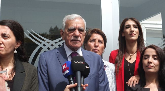 Ahmet Türk mazbatasını aldı