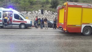 Akaryakıt tankeri ile otomobil çarpıştı: 4 yaralı