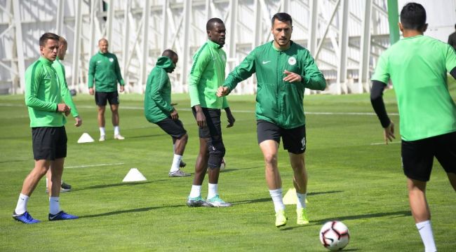 A.Konyaspor'da MKE Ankaragücü mesaisi sürüyor