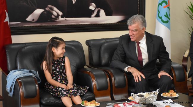 Ali Engin makamını minik Masal'a bıraktı