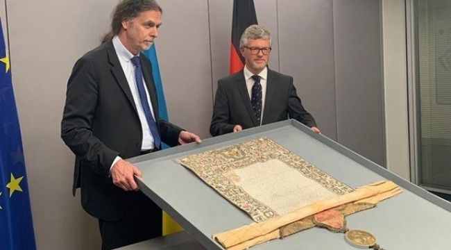 Almanya, Rus Çarı'nın tarihi mektubunu Ukrayna'ya teslim etti