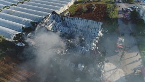 Antalya'da bidon üretim fabrikasında yangın