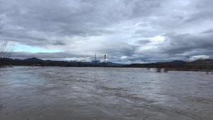 Aras Nehri karların erimesi sonucu yükseldi