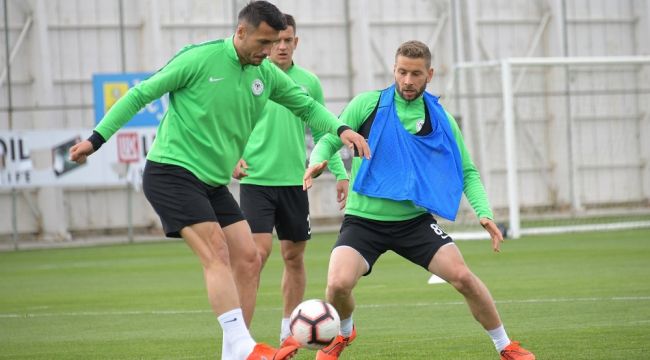 Atiker Konyaspor'da DG Sivasspor mesaisi sürdü