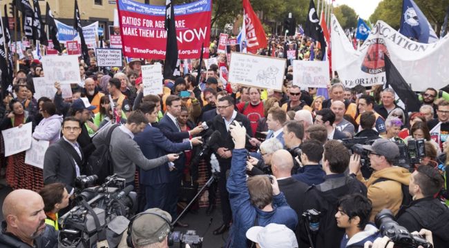 Avustralya'da işçilerden protesto: "Kuralları değiştir"