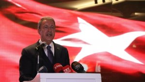 Bakan Akar: "Uluslararası hukuk ve antlaşmalar açıkla ihlal edilmektedir"