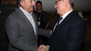 Bakan Çavuşoğlu Katar'da