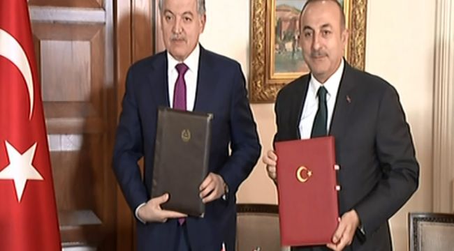Bakan Çavuşoğlu Tacikistanlı mevkidaşıyla bir araya geldi 