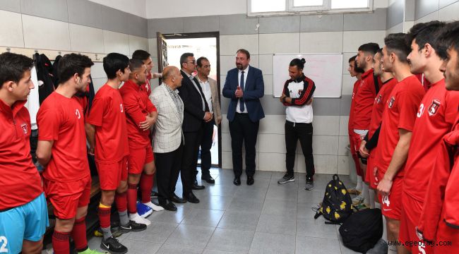 Başkan Gümrükçü'den Futbolculara Moral