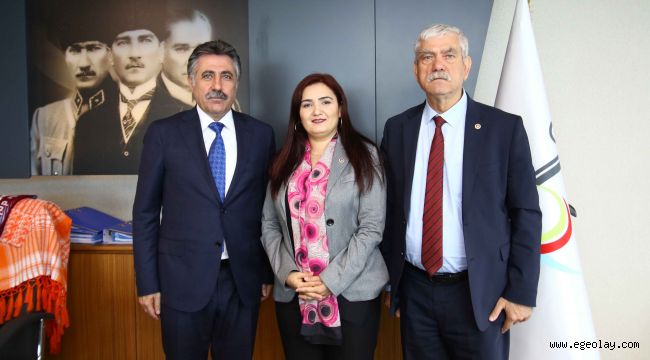 Başkan Sandal'ı Siyasi Parti Temsilcileri'de Yalnız Bırakmadı