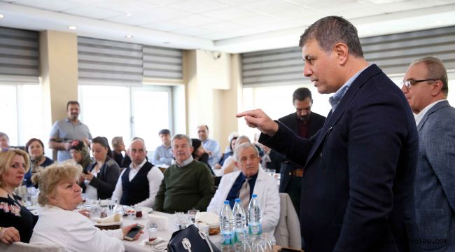 Başkan Tugay 'iş dünyası' ile buluştu