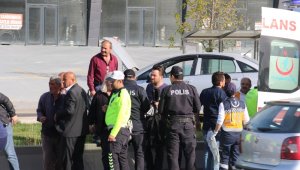 Başkent'te korkutan trafik kazası: 4'ü çocuk 6 yaralı