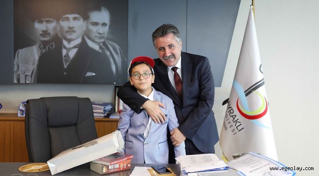 Bayraklı'da Deve Güreşleri Kaldırıldı