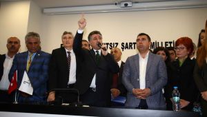 Bayraklı'da Serdar Sandal Mesaiye Başladı 