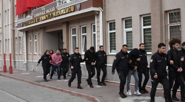 Çanakkale'de silahlı çete çökertildi