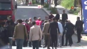Çatlaklar oluşan yolda zemin etüdü çalışmaları sürüyor
