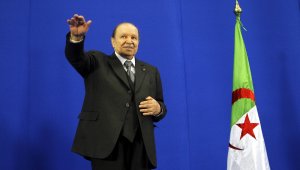 Cezayir Cumhurbaşkanı Buteflika istifa etti