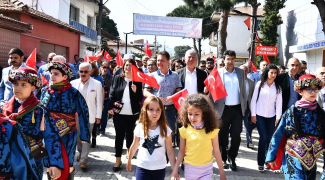 Çileği ile ünlü Emiralem'de festival coşkusu yaşandı