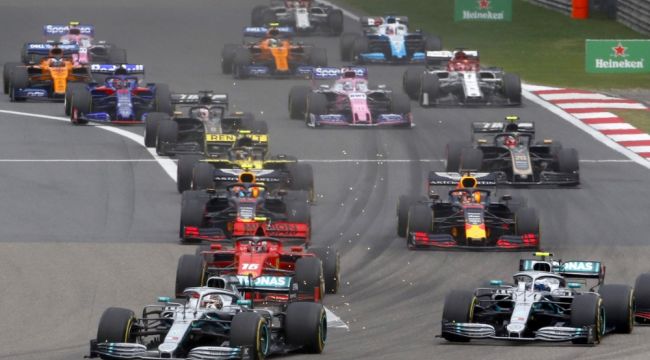 Çin'de zafer Lewis Hamilton'ın