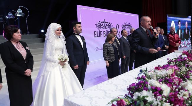 Cumhurbaşkanı Erdoğan,Bozdağ çiftinin nikah şahidi oldu