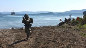 Deniz ve Kara Kuvvetlerinden ortak 'Amfibi Hücum Eğitimi'