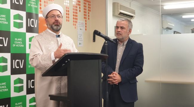 Diyanet İşleri Başkanı Erbaş Avustralya'da Müslüman toplumu ile bir araya geldi