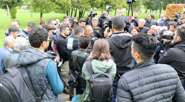 Diyarbakır'da izinsiz gösteriye polis müdahalesi